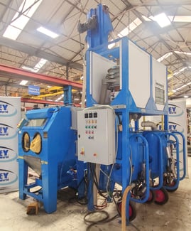 Hodge Clemco Series 1000 Twin Cabinet System with Lift Elevator, Media Sieve and Dust Extraction