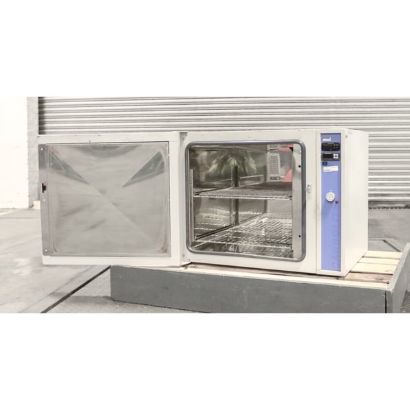 Carbolite AX120 Oven With Door Open